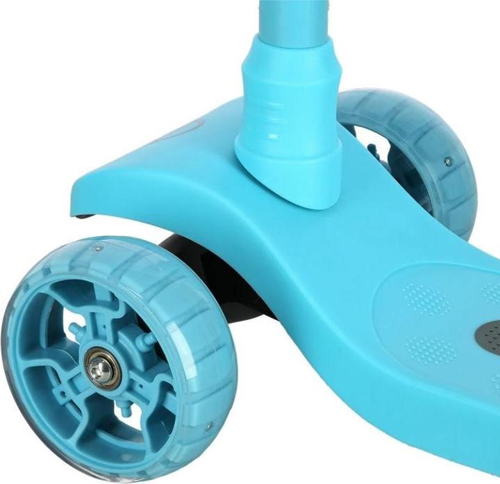 Actual product image Nils Hlb09 Turquoise Scooter Fun