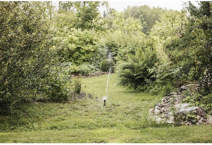 Produktbild Fiskars Pulsierender Sprinkler mit Erdspiess (Sprinklersystem)