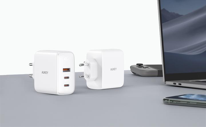 Produktbild Aukey Omnia PA-B6S + USB C Kabel (90 W)