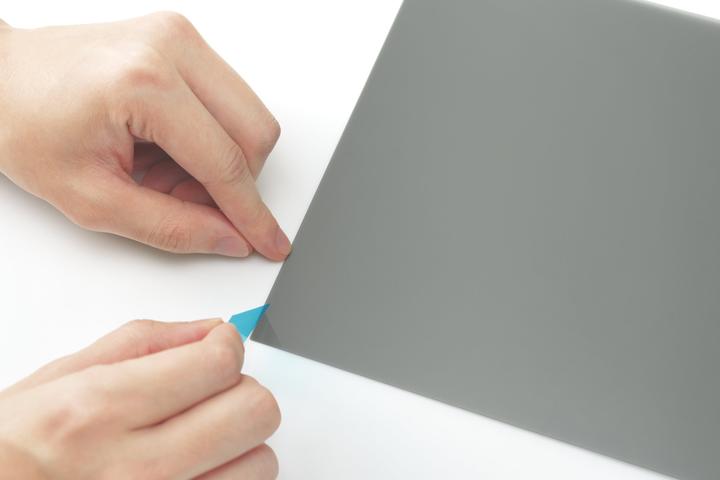 Actual product image Kensington Replacement Mounting Kit For F/Magpro Laptop Privacy (7.09")