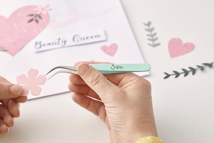 Immagine prodotto Sizzix Strumento per la realizzazione di pinzette curve con punta sottile
