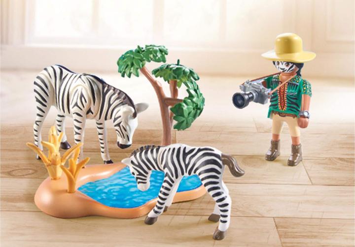Actual product image Playmobil Wiltopia - On the road with the animal photographer (71295, Playmobil Wiltopia)