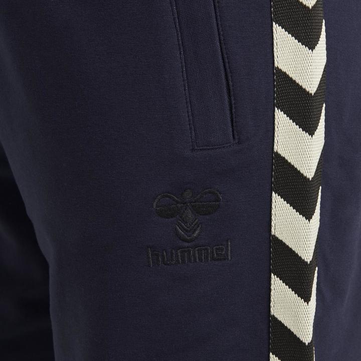 Actual product image hummel Move Classic Kids Shorts (152)