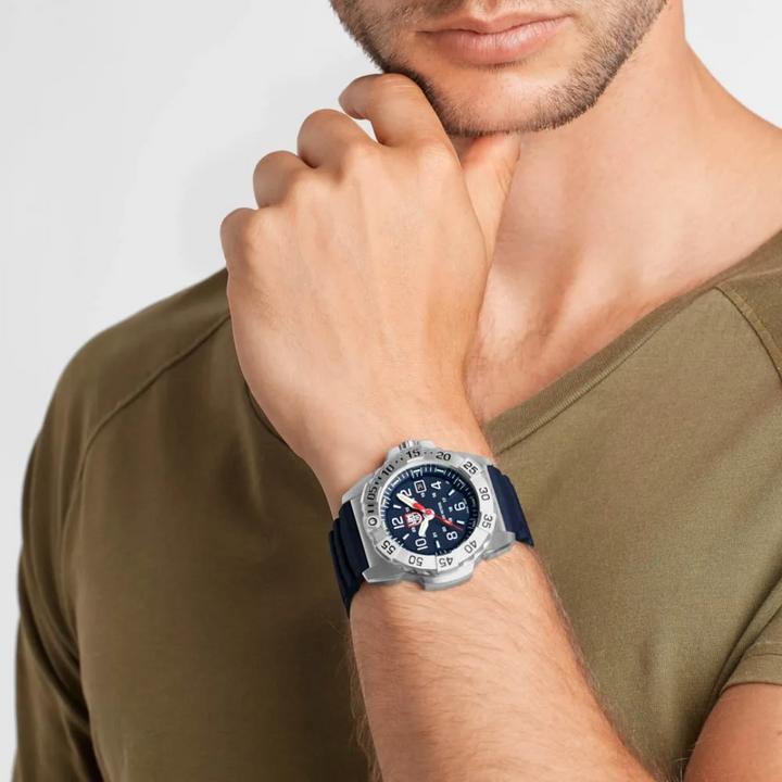 Produktbild Luminox Navy Seal Steel 3250 Series (Taucheruhr, 45 mm)