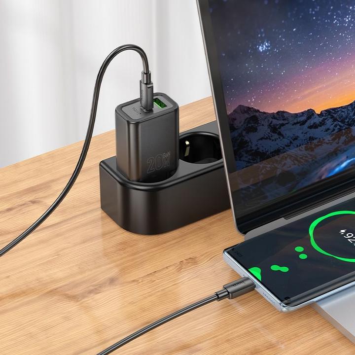 Actual product image Hoco Adapter N61 Gentle PD20W+QC3.0 charger(EU) Black (20 W)