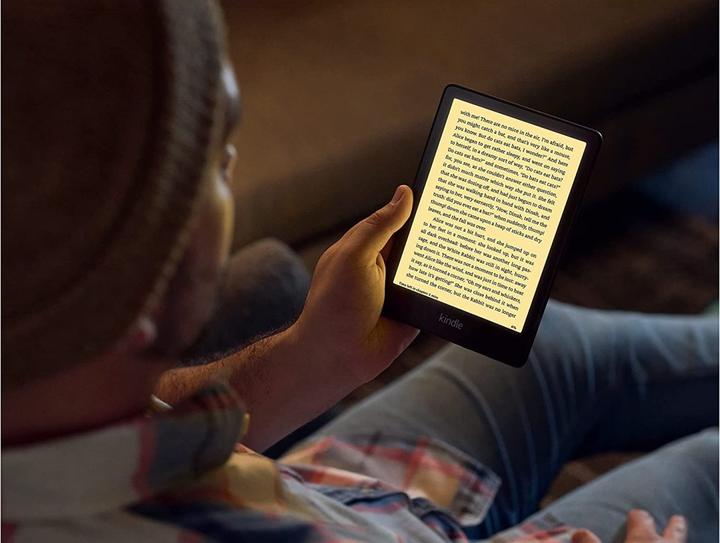 Actual product image Amazon Kindle Paperwhite (2021) eReader 16GB without special offers, 17.3 cm (6.8 inch) display,... (6.80", 16 GB, Black)