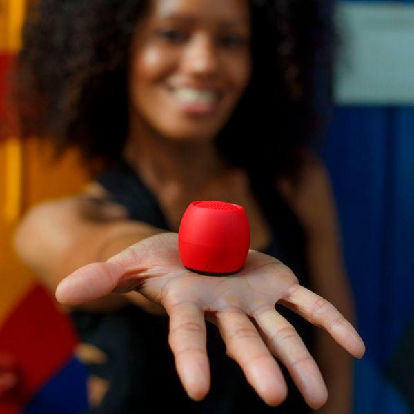 Actual product image Boompods Zero Bluetooth® Speaker Handsfree, Shockproof, Waterproof Red (5 h, Rechargeable battery operated)