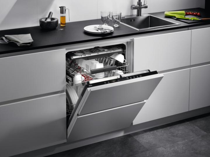 Produktbild AEG FSE75778P Vollintegrierter-Geschirrspüler / Serie 7000 mit GlassCare® / 60cm / WLAN-fähig / AirD