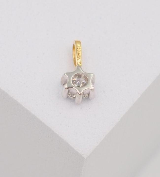 Actual product image Muau Solitaire pendant 6-handle setting yellow gold 750 diamond 0.20ct. frame white gold 750, 8x6mm (Yellow gold, White gold, Red gold or silver)