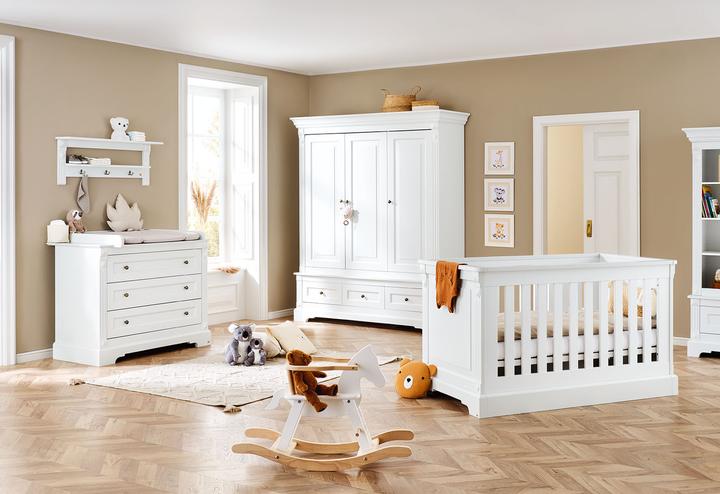 Immagine prodotto Pinolino Kinderzimmer-Set 'Emilia' breit gross inkl. Wandregal, 4-tlg. (Armadi bambini)