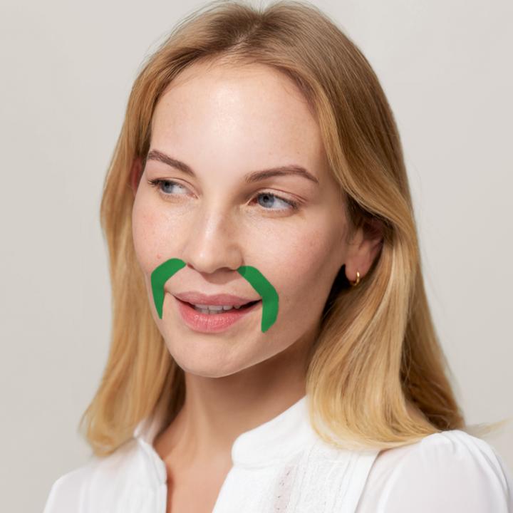 Actual product image Apricot Mouth Patches Aloe Vera "calm before the glow"