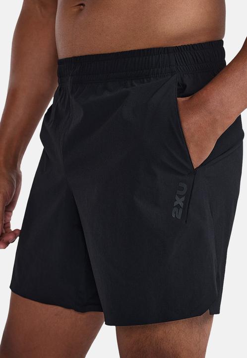 Actual product image 2XU Motion 6inch Shorts (S)