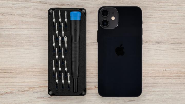 Image du produit iFixit Set de réparation Minnow (000, 0, P5 Y000, TR8, PZ1 1x, Y0, TR10 P2, T5 TR6, T4, 2,5 mm T3)