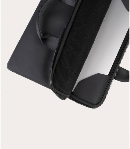 Produktbild Tucano Gommo Slim Tasche für Apple MacBook Pro 15 & 16 Schwarz Notebook bis 16 (15.60", Apple)