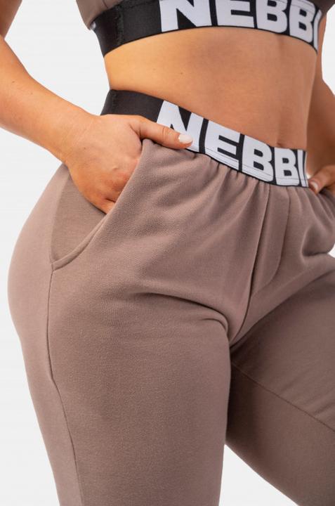 Actual product image Nebbia Iconic Mid-Waist Sweatpants 408 brown (S)