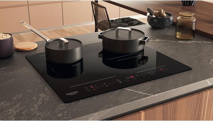 Actual product image Hotpoint HB 4860C CPNE Black Built-in 59 cm Induction hob 4 Cooker(s)