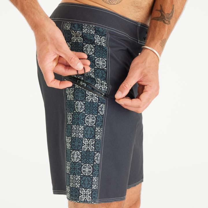 Actual product image Olaian Boardshorts Herren lang 500 Arch Taow 19" schwarz (42)