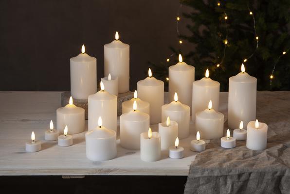 Actual product image Star Trading LED candle Pillar flame 7.5 cm x 17 cm, White (1 x)