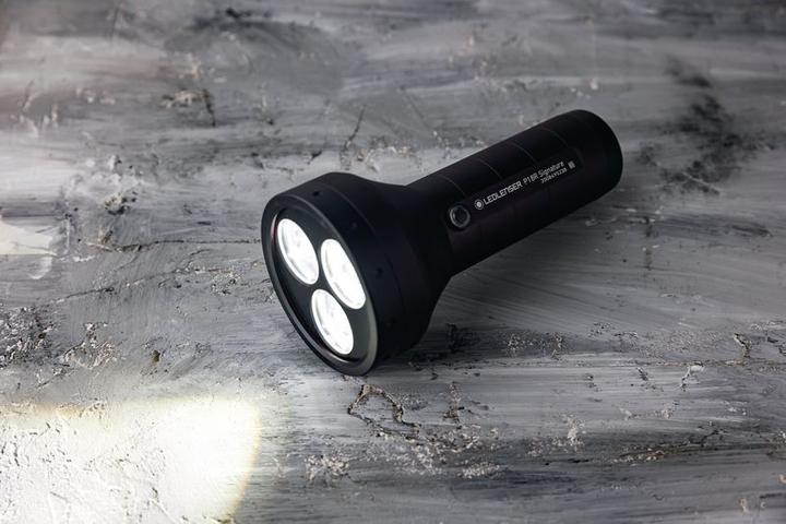 Actual product image Ledlenser P18R Signature (17.10 cm, 4500 lm)