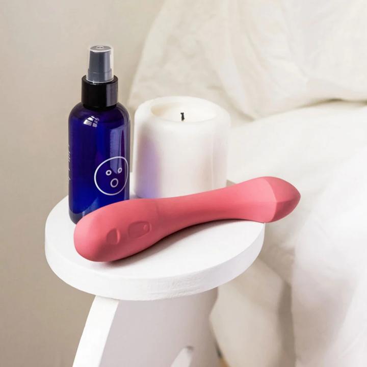 Actual product image Dame Products Arc G-Spot Vibrator Plum