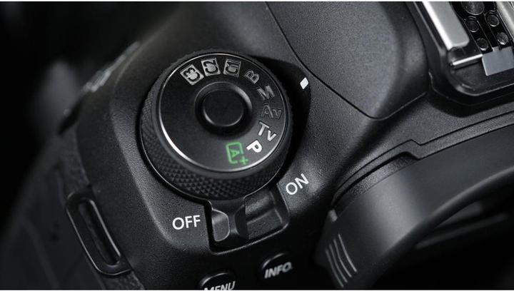 Produktbild Canon EOS 5D Mark IV (30.40 Mpx, Vollformat)