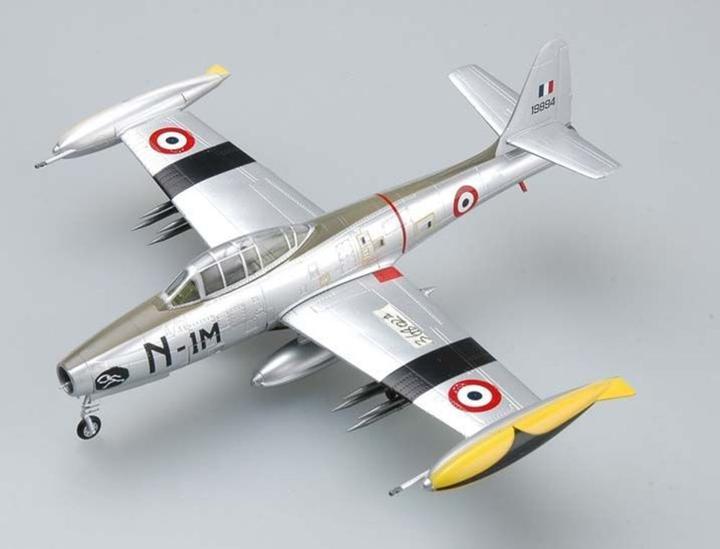Image du produit Easy Model F-84G-6 de l'armée de l'air française, (51-9894) 1952