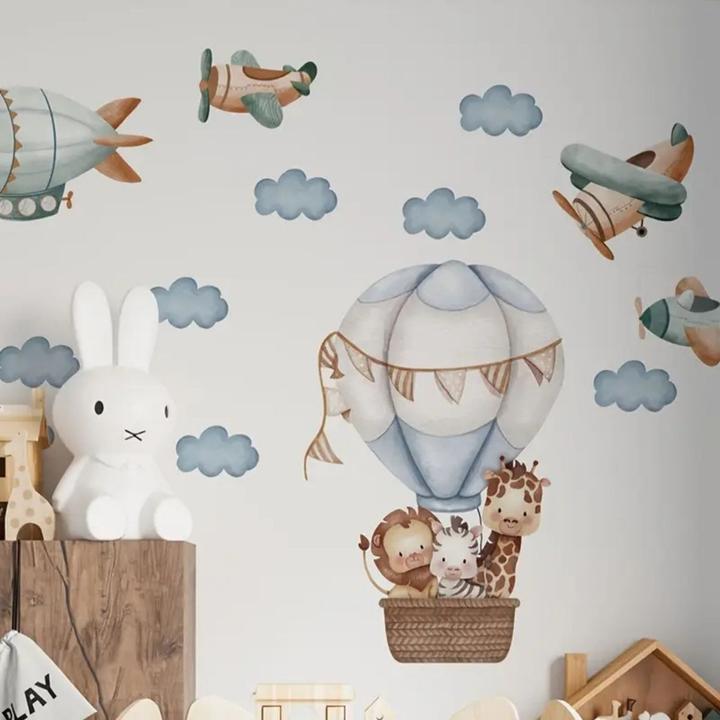 Produktbild Milkii Wandsticker, Über den Wolken – Tierisch frei (100 x 100 cm)