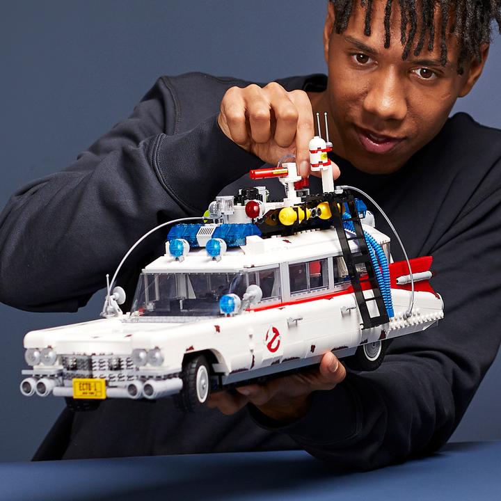 Actual product image LEGO Ghostbusters ECTO-1 (10274, LEGO Icons, LEGO Rare Sets)