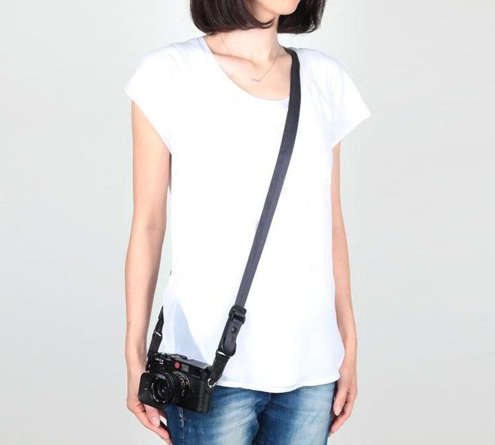 Actual product image Artisan & Artist ACAM E25R Easy Slyder Strap (Shoulder strap)