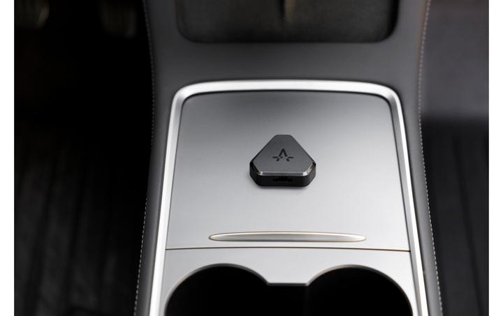 Actual product image Enhance Commander für Tesla (Gen2)