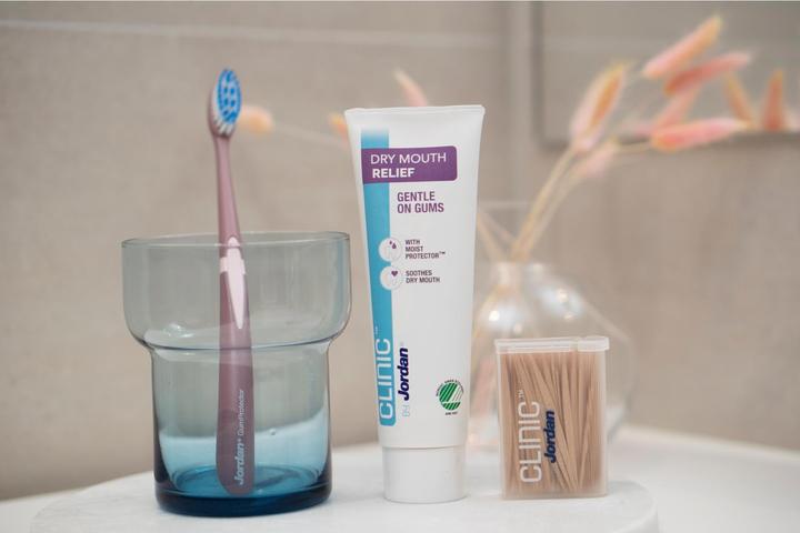 Actual product image Jordan* Clinic Gum Pector Toothbrush Soft (Soft, 1 x)