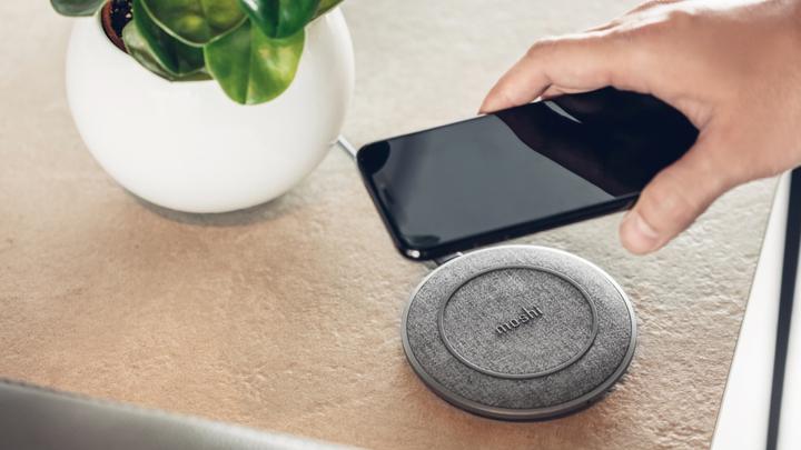 Actual product image Moshi Otto Q (15 W)