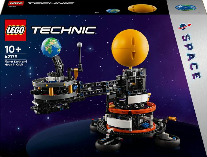 Actual product image LEGO Sun Earth Moon Model (42179, LEGO Technic)