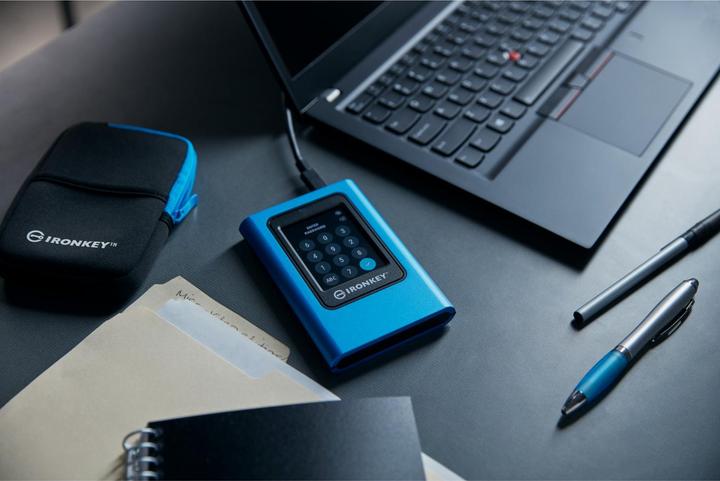 Actual product image Kingston IronKey Vault Privacy 80 (1920 GB)