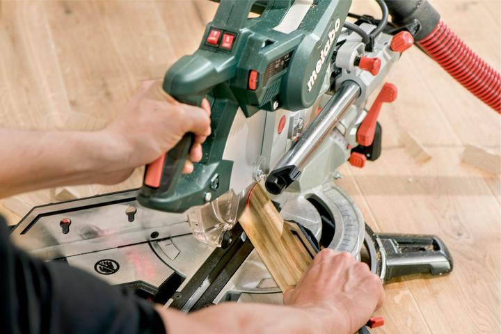 Actual product image Metabo KGSV72 Xact SYM crosscut saw