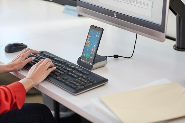 Actual product image HP Elite x3 Desk Dock (1 ports)