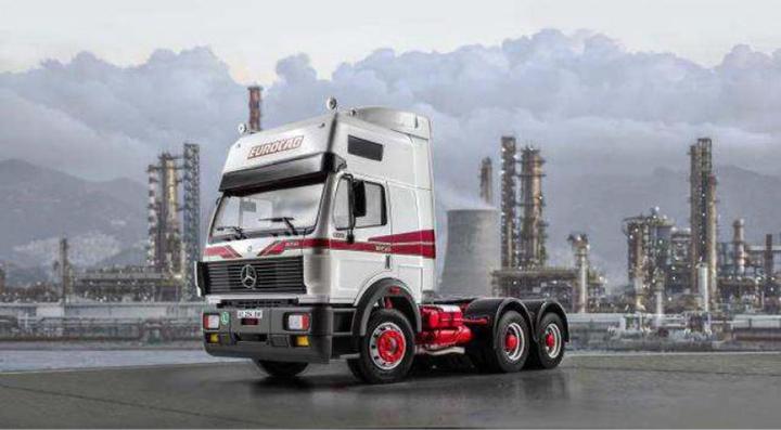 Actual product image Italeri MERCEDES-BENZ SK EUROCAB 6x4
