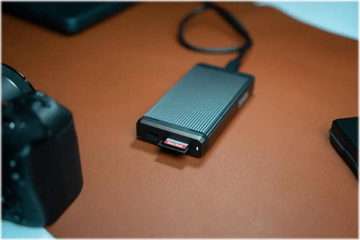 Produktbild SanDisk Extreme PLUS SDHC (32 GB, SDHC, U3, UHS-I)