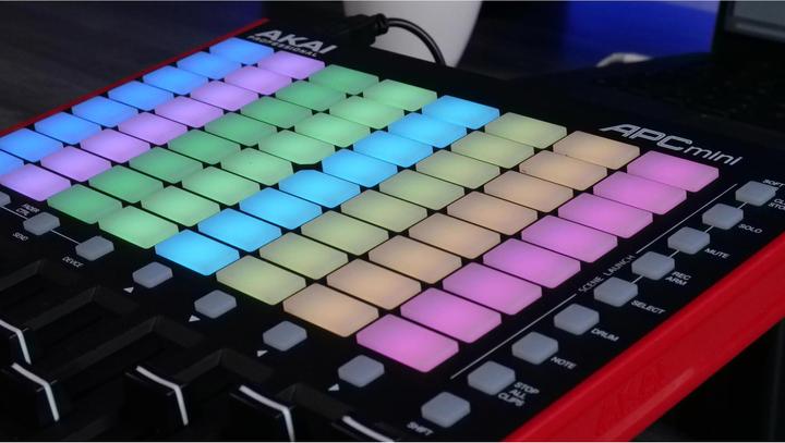 Image du produit Akai Professional APC Mini MK2 (Contrôleur)