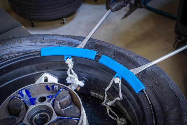 Actual product image BGS Tyre changer and edge protector set
