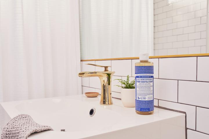 Produktbild Dr. Bronner's 18-IN-1 Pfefferminze (Flüssigseife, 475 ml)