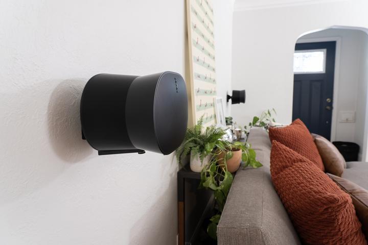 Produktbild Sanus Wandhalter für Sonos Era 300 (1 Stk., Wandmontage, Neigbar, Drehbar, Schwenkbar)