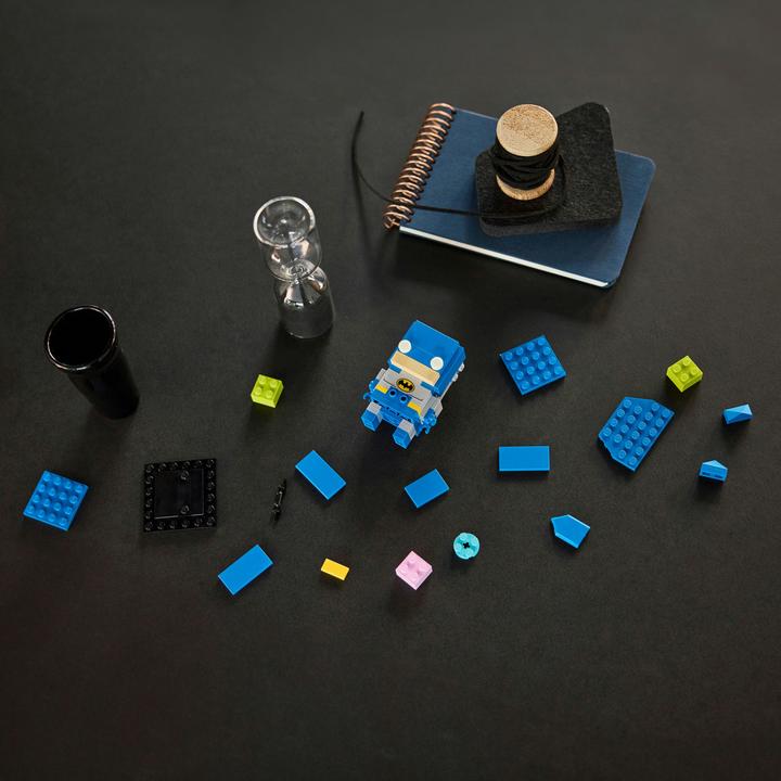 Actual product image LEGO Batman 8-in-1 figure (40748, LEGO Brickheadz)