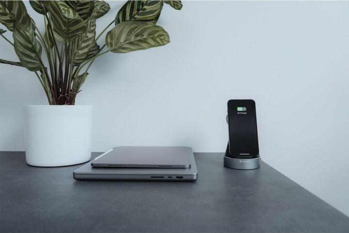 Produktbild Verbatim 2 in 1 Qi Wireless+Apple Watch Charger (20 W)
