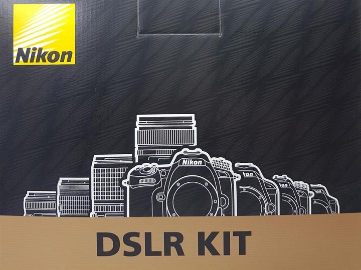 Image du produit Nikon D5600 Kit avec carte mémoire 16Go et sacoche (24.20 Mpx, APS-C / DX)
