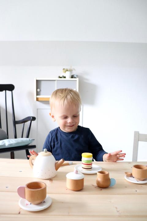 Actual product image small foot Tea service