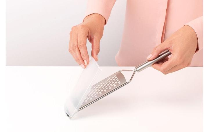 Produktbild Brabantia Küchenreibe New Profile Line 30.5 cm Silber