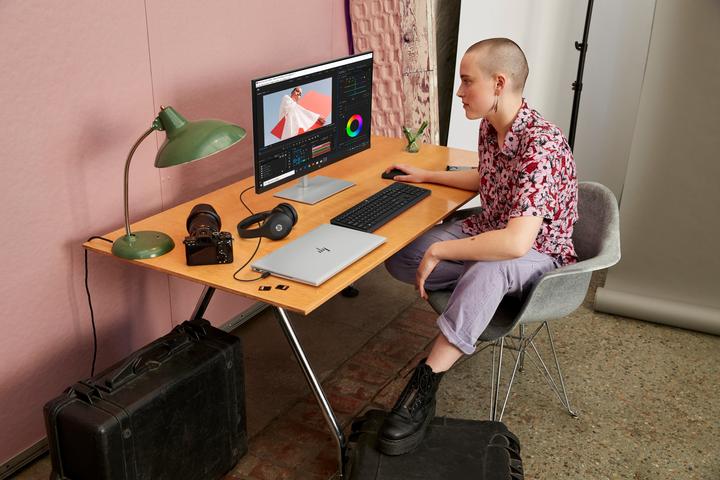 Actual product image HP U28 (3840 x 2160 Pixels, 28")