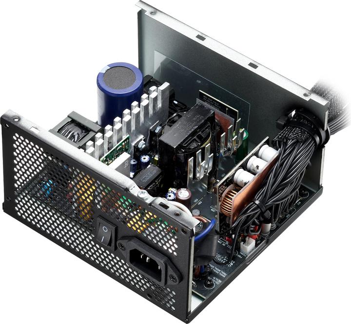 Actual product image Adata XPG KYBER/650W/ATX/80PLUS Gold (650 W)
