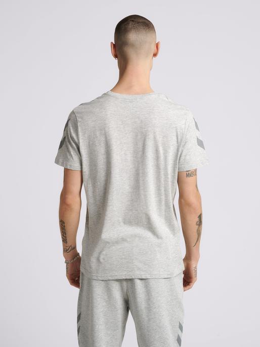 Produktbild hummel Legacy Chevron T-Shirt (XS)